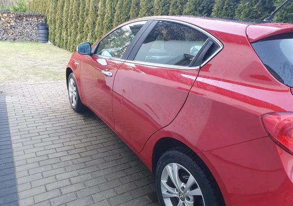 Alfa Romeo Giulietta cena 20000 przebieg: 173000, rok produkcji 2011 z Krotoszyn małe 781